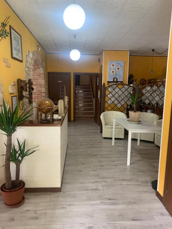 Albergo Al Lago Anfo Buitenkant foto