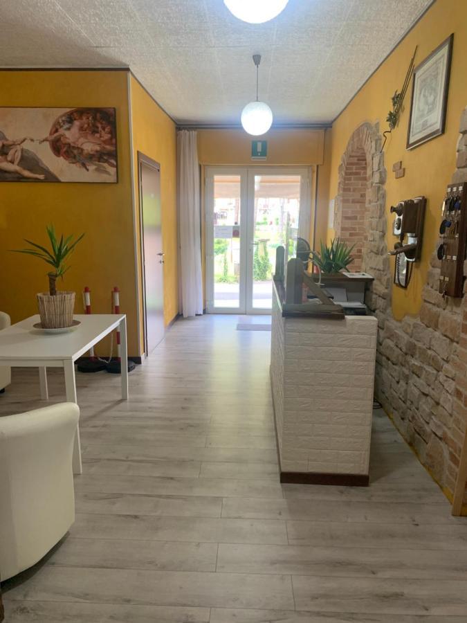 Albergo Al Lago Anfo Buitenkant foto
